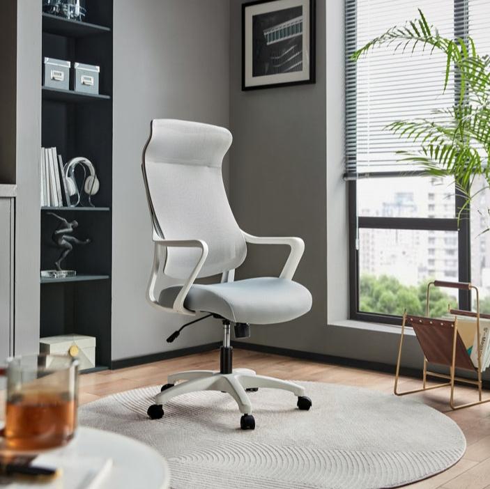 Adjustable Height Mesh Office Chair with Lumbar Support and Headrest/Caster Wheels
